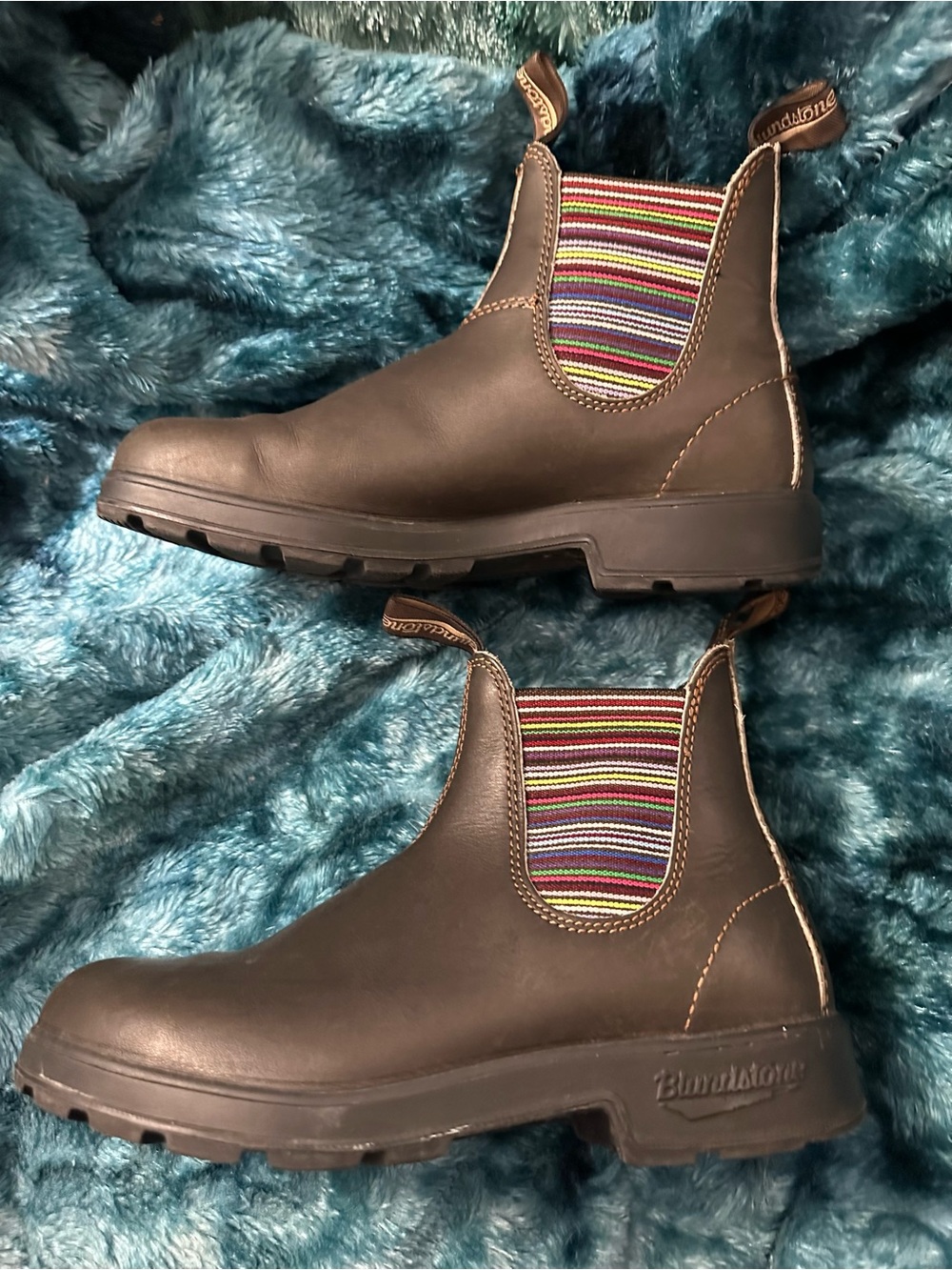 Blundstone Brown Chelsea Boots with Multicolor Stripe Panels 8.5 women brown